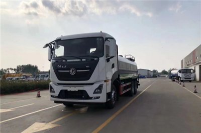 東風天龍后八輪20噸噴霧車，國六綠化噴灑車